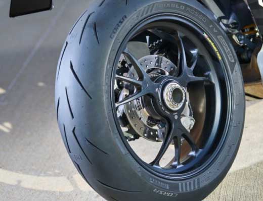 gomme per moto